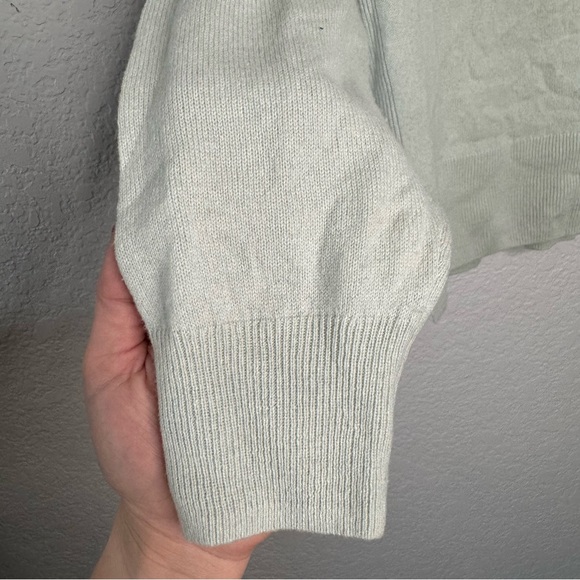 AYR 100% Cashmere V-Neck Sweater Light Sage Green Women’s Size S - Picture 6 of 9